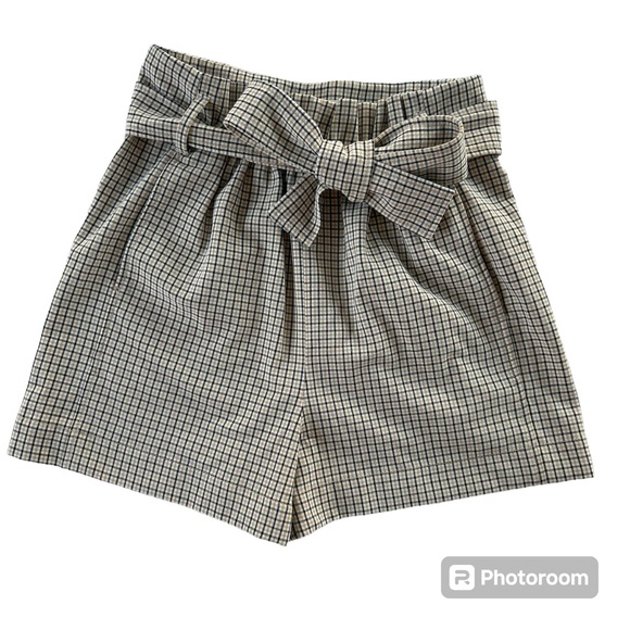 Aritzia Wilfred Plaid Checkered Paperbag High Rise Shorts - Office Summer Size 6 - Picture 1 of 10